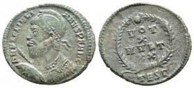JULIANO II. Follis. (Ae. 3,08g/21mm). 361-363 d.C. Tesalónica. (RIC 227). Anv: Busto con casco y coraza de Juliano II a izquierda portando lanza y esc...