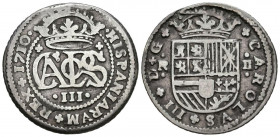 CARLOS III, el Pretendiente (1700-1714). 2 Reales. (Ar. 4,47g / 27mm). 1710. Barelona. (Cal-2019-31). MBC. Pátina oscura.