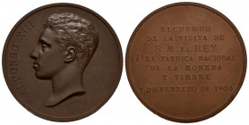 ALFONSO XIII (1885-1931). Visita deALFONSO XII a la Fábrica Nacional de Moneda y Timbre. (Ae. 53,79g/50mm). 1 de Febrero de 1904. Madrid. Grabador: B....