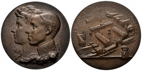 ALFONSO XIII (1885-1931). Exposición Hispano-Francesa Zaragozana. (Ae. 110,08g/58mm). 1908. Zaragoza. Grabador: S. A. Anduiza. (Vives 686 variación de...