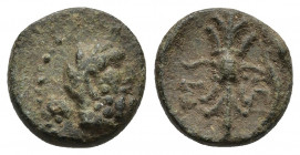 Selge, Pisidia. AE , 2nd-1st Century BC. 2.64gr. 13.6mm.
Head of bearded Herakles with club behind neck. Rev. Winged thunderbolt and bow; Σ - E.