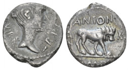 Marcus Antonius. Quinarius circa 42, AR 12.00 mm., 1.57 g.
Bust of Victory r. Rev. Lion walking r.; in exergue and above LVGV / DVNI. At sides, A – X...