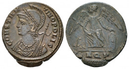 Constantine I, 307-337 Follis Aquileia circa 334-335, Æ 18.00 mm., 3.10 g.
Laureate and helmeted bust of Constantinople l., wearing Imperial cloak, h...