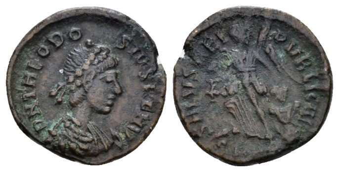 Theodosius I, 379-395 AE4 Antiochia circa 383-385, Æ 14.00 mm., 1.37 g.
Pearl-d...