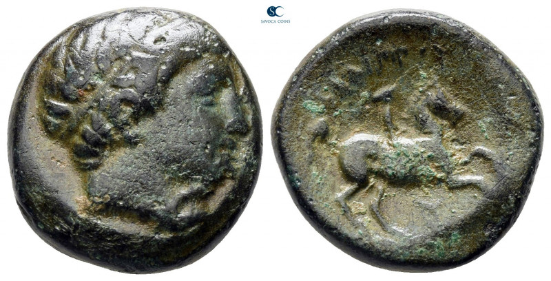 Kings of Macedon. Uncertain mint. Philip II of Macedon 359-336 BC. 
Bronze Æ
...