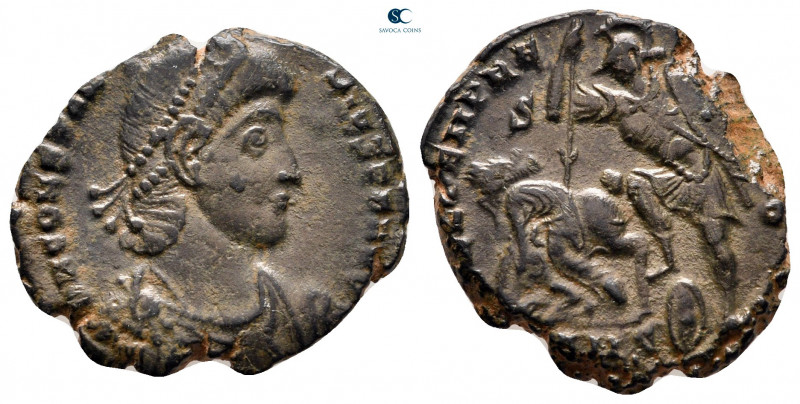 Constantius II AD 347-361. Nicomedia
Follis Æ

18 mm, 4,31 g



very fine...