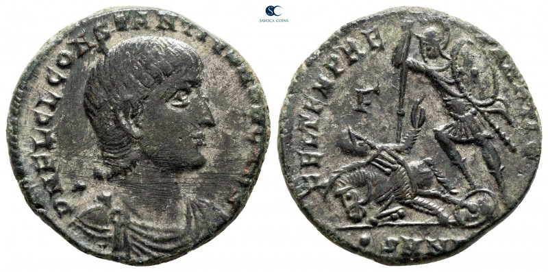 Constantius Gallus, Caesar AD 351-354. Nicomedia
Follis Æ

18 mm, 4,54 g

...