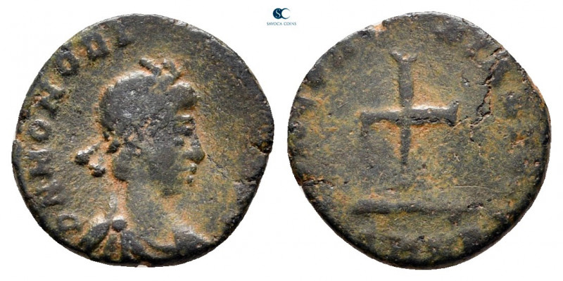 Honorius AD 393-423. Nicomedia
Follis Æ

12 mm, 0,81 g



nearly very fin...