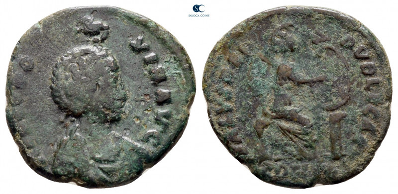 Aelia Eudoxia AD 400-404. Constantinople
Follis Æ

16 mm, 2,29 g



nearl...