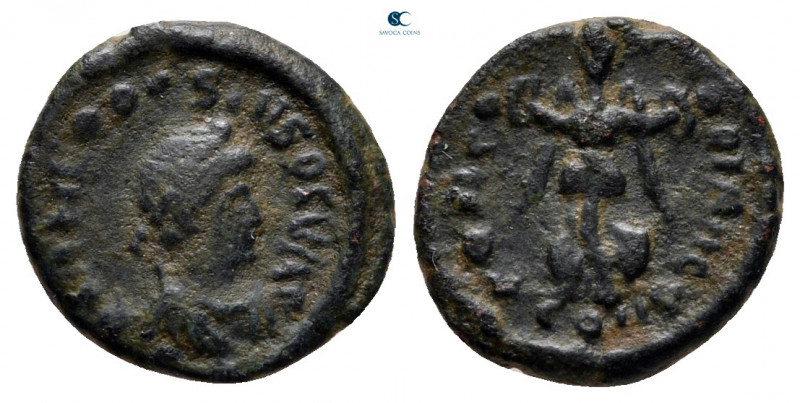 Theodosius II AD 402-450. Constantinople
Follis Æ

9 mm, 1,12 g



very f...