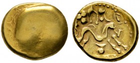 Keltische Münzen 
 Gallia 
 Ambiani. Goldstater 1. Jh. v.Chr. Glatter Buckel / Stilisiertes Pferd nach rechts, darüber und darunter Kugeln und Siche...