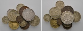 Lots ausländischer Münzen und Medaillen 
 12 Stücke: ESTLAND . 1 Mark 1924, 5 Mark 1922, 10 Mark 1925, 1 Sent 1929, 2 Senti 1934, 5 Senti 1931, 10 Se...