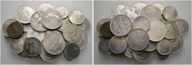 Lots ausländischer Münzen und Medaillen 
 47 Stücke: Großsilbermünzen von BELGIEN, BULGARIEN, DÄNEMARK, FINNLAND, FRANKREICH, GROSSBRITANNIEN, KANADA...