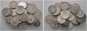 Lots ausländischer Münzen und Medaillen 
 32 Stücke: Silbermünzen kleiner und mittlerer Größe in ausgesuchten und/oder überdurchschnittlichen Erhaltu...