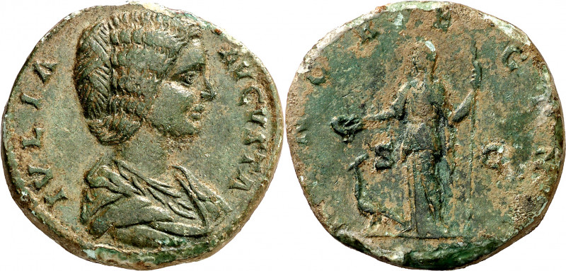 (195 d.C.). Julia Domna. Sestercio. (Spink 6626 var) (Co. 98) (RIC. 856). Pátina...