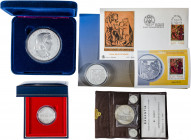 Lote de 3 medallas y 3 reproducciones en plata (20 céntimos 1869 y 1870, y 5 pesetas 1869). A examinar. S/C/Proof.