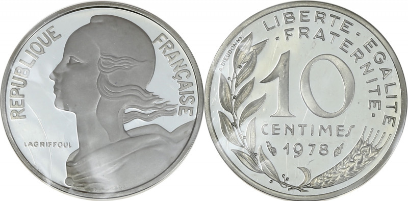 Marianne - Piéfort 10 centimes 1978 
Type en argent.

Argent - 7,60 grs - 20 mm
...