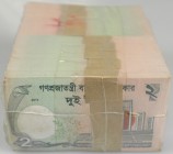 Bangladesh: Original brick with 1000 Banknotes 2 Taka 2011, P.52a, packed in 10 bundles of 100 notes each with running serial numbers and original ban...