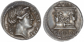 RÉPUBLIQUE ROMAINE
Scribonia, Lucius Scribonius Libo. Denier ND (62 av. J.-C.), Rome.
RRC.416/1 ; Argent - 3,84 g - 19 mm - 7 h 
Belle patine. TTB ...