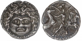 RÉPUBLIQUE ROMAINE
Plautia, Lucius Plautius Plancus. Denier ND (47 av. J.-C.), Rome.
RRC.453/1 ; Argent - 3,63 g - 17,5 mm - 2 h 
Patine grise. TTB...