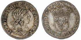 FRANCE / CAPÉTIENS
Louis XIII (1610-1643). Douzième d’écu au buste drapé et cuirassé 1642, A, Paris (point).
G.46 ; Argent - 2,20 g - 20 mm - 6 h 
...