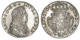 FRANCE / FÉODALES
Lorraine (duché de), Léopold Ier (1690-1729). Teston 1704, Nancy.
Flon.24 ; Argent - 8,41 g - 28 mm - 6 h 
Semble rare. Nettoyé. ...