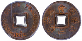 INDOCHINE
IIIe République (1870-1940). Sapèque 1902, A, Paris.
Lec.19 ; Bronze - 20 mm - 6 h 
PCGS MS65BN (43098234). Restes de couleur rouge sous ...