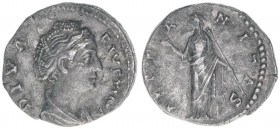 Faustina Maior +141 Gattin des Antoninus Pius
Römisches Reich - Kaiserzeit. Denar. AETERNITAS
Rom
3,00g
Kampmann 36.26
ss/vz
