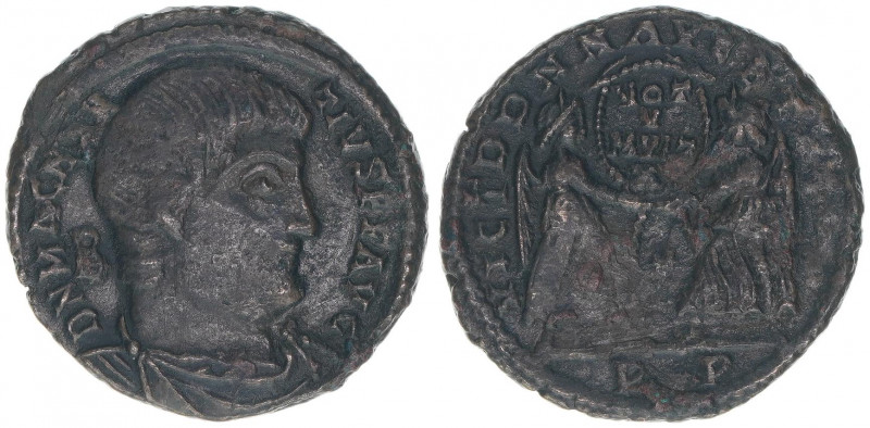 Magnentius 350-353
Römisches Reich - Kaiserzeit. Maiorina. VICT DD NN AVG ET CAE...