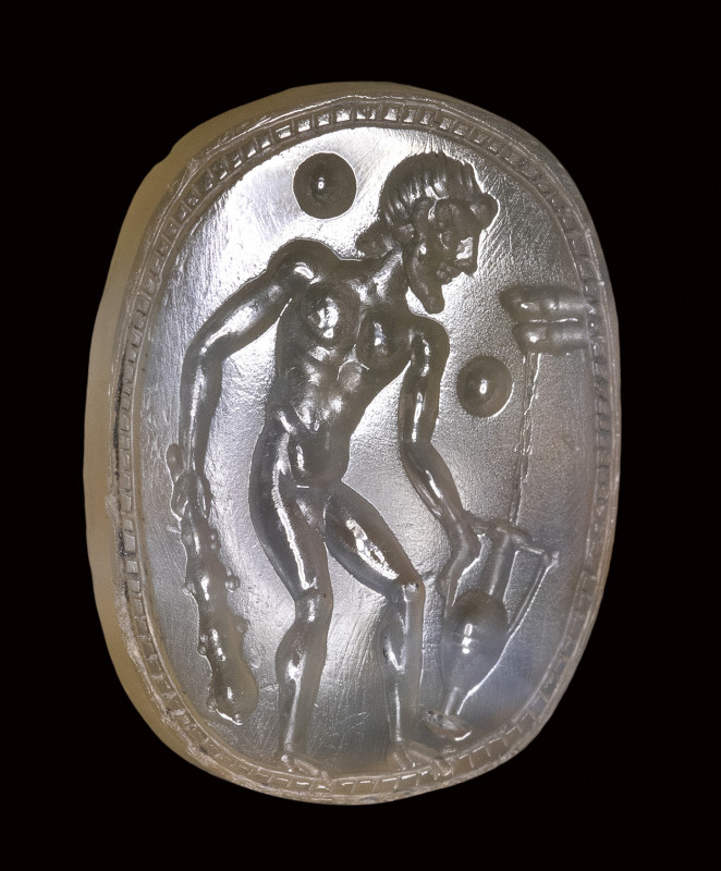 An etruscan chalcedony intaglio. Hercules. 

Late 4th - early 3rd century B.C....
