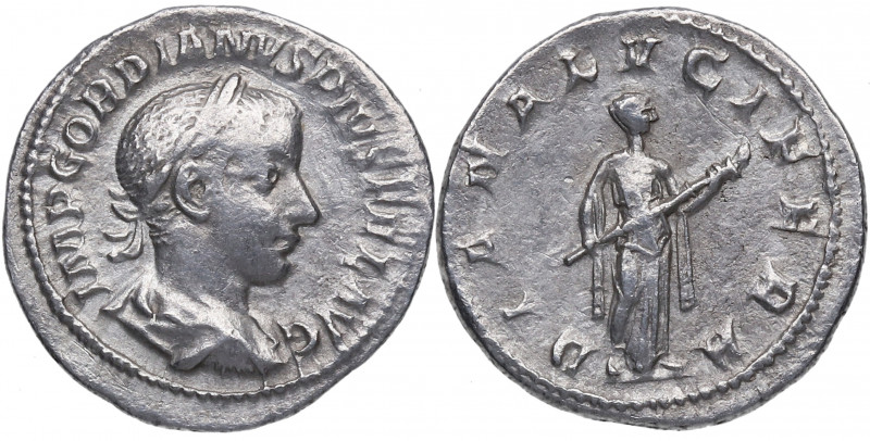 240 d.C. Gordiano III. Roma. Denario. RSC 69 – RIC 127. Ag. 2,55 g. DIANA LVCIFE...