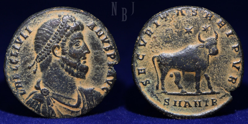 JULIAN II, 360-363 AD. Æ Double Centenionalis of Constantinople. (8.73gm, 27mm) ...