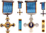 Colombia Air Force Cross of Aeronautical Merit Commander Set in Case 1948
VgAg