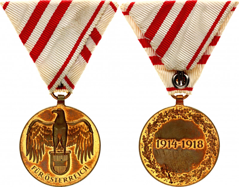 Austria - Hungary Great War Commemorative Medal 1914 - 1918
Circular gilt bronz...