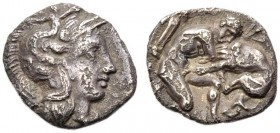 LUKANIEN. HERAKLEIA. Diobol, 380-281 v. Chr. Kopf der Athena in einem mit Hippokamp verzierten attischen Helm n. r. Rv. Herakles l. kniend, mit Löwen ...