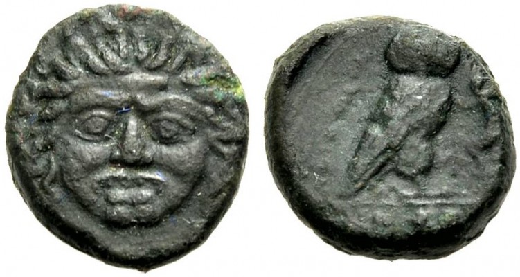 SIZILIEN. KAMARINA. Tetras, Bronze, 425-405 v. Chr. Gorgoneion. Rv. ΚΑΜΑ Eule n....