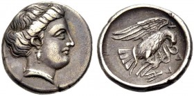 EUBOIA. CHALKIS. Drachme, 340-320 v. Chr. Nymphenkopf n.r., das Haar hochgerollt. Rv. ΛΑ - Χ Adler n.r., Schlange in den Fängen haltend, unten Dreizac...