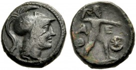 ATTIKA. ATHEN. Bronze, 87-86 v. Chr. Athenakopf n.r. im korinthischen Helm mit Helmzier. Rv. Α/Θ-Ε Zeus, nackt, n.r. stehend, die Linke ausgestreckt, ...