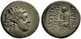 IONIEN. SMYRNA. Bronze, Milne Period XIII 105-95 v. Chr. Apollonkopf mit L. n. r. Rv. Homer n.l. sitzend mit Buchrolle in der Linken und Stab in der R...