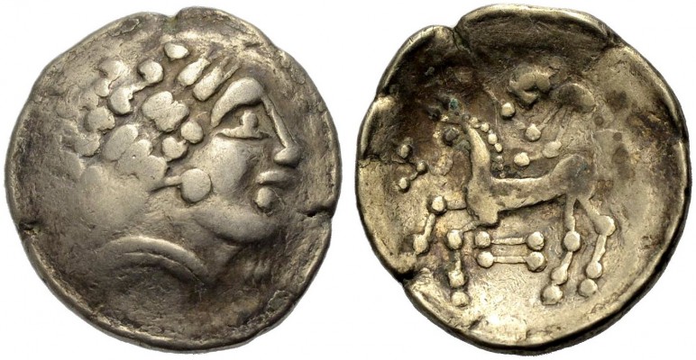 FRANKREICH. LEUCI. El-Stater, 1. Jh. v. Chr. nach Philippus-Stater. Kopf mit Ohr...