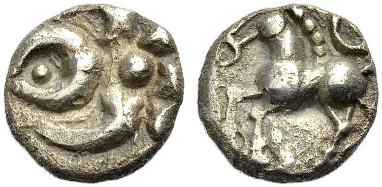 SÜDDEUTSCHLAND. MANCHING. Quinar. "Büschel" mit Zange, darin Punkt. Rv. Pferd n....