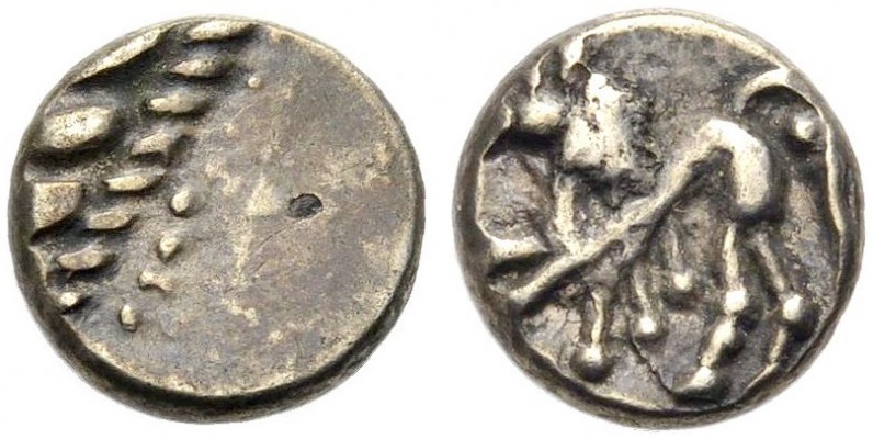 BOIER. Drachme, ca. 1. Jh. v. Chr. Simmering Typus. Aufgelöster Kopf mit Lorbeer...