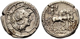 RÖMISCHE REPUBLIK. M. Acilius M. f., 130 v. Chr. Denar. M. ACILIVS. M. F in doppeltem Perlkreis, darin Kopf der Roma mit geflügeltem Helm n. r., dahin...