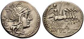 RÖMISCHE REPUBLIK. M. Tullius, um 120 v. Chr. Denar. ROMA Romakopf im geflügelten Helm n.r. Rv. Victoria mit Palmzweig eine Quadriga im Galopp n.r. fü...
