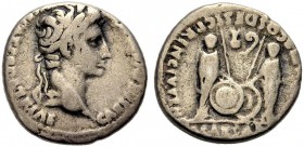 KAISERZEIT. Augustus, 27 v. Chr. -14 n. Chr. Denar, 2-1 v. Chr., Lugdunum. Büste mit L. n. r., CAESAR AVGVSTVS DIVI F PATER PATRIAE Rv. C L CAESARES (...