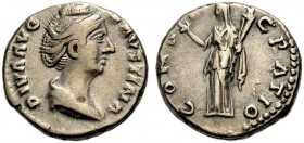 KAISERZEIT. Faustina senior ( gest. 141), Gemahlin des Antoninus Pius. Denar, postum, Rom. Drap. Büste n. r., die Haare hochgesteckt, DIVA AVG -FAVSTI...