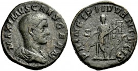 KAISERZEIT. Maximinus I. Thrax, 235-238. Sesterz, 236-238 Drap., barhäupt. Büste n. r. Rv. PRINCIPI IVVENTVTIS Der junge Maximinus n.l. stehend, Stab ...