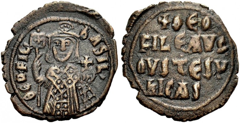 Theophilos, 829-842. Follis, 829-836 Konstantinopel. Frontale Büste mit Toufakro...