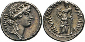 ANTIKE WELT
Römische Republik
Mn. Acilius Glabrio. Denar, 50/49, Rom. Salusbüste mit Kranz n.r., dahinter SALVTIS. Rs. Valetudo mit Schlange an Säul...