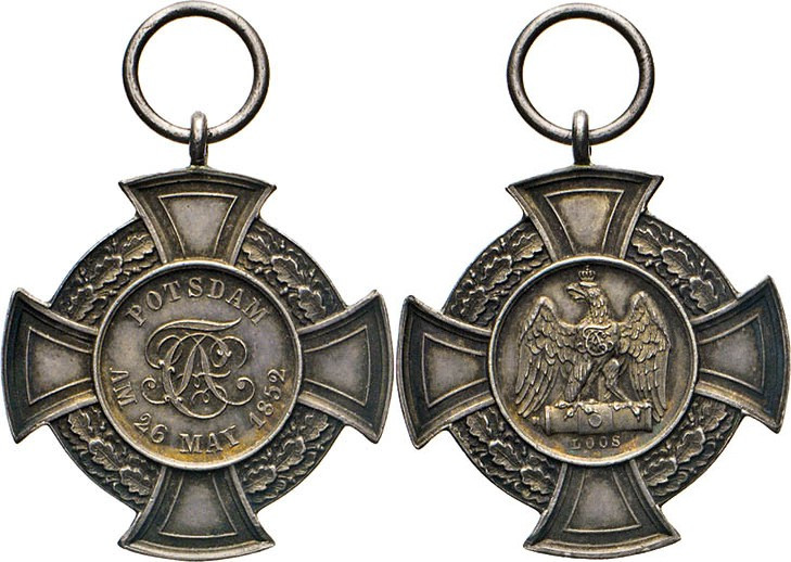 MEDAILLEN und PLAKETTEN
THEMEN-MEDAILLEN
Potsdam. Tragbares silbernes Kreuz 18...